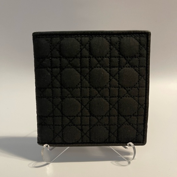 Christian Dior Quilted Fabric Wallet 🚨COA included🚨 - Picture 1 of 8